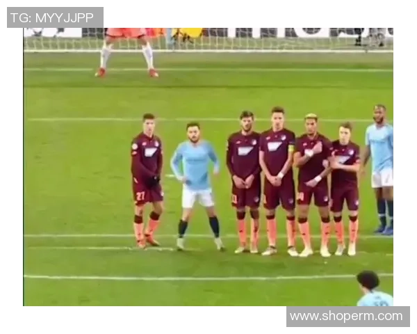 挑战足球明星的精彩瞬间快来下载视频截图吧